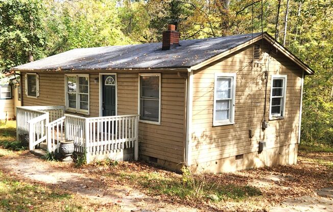 Three Bedroom House in Town of Ranlo, NC!