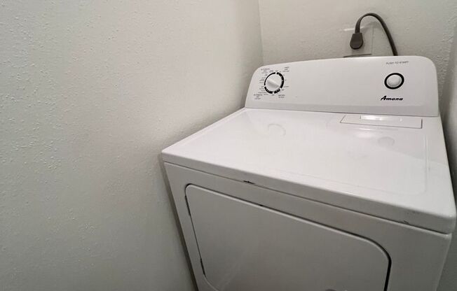 2 beds, 2 baths, 1,000 sqft, $1,275, Unit 1006