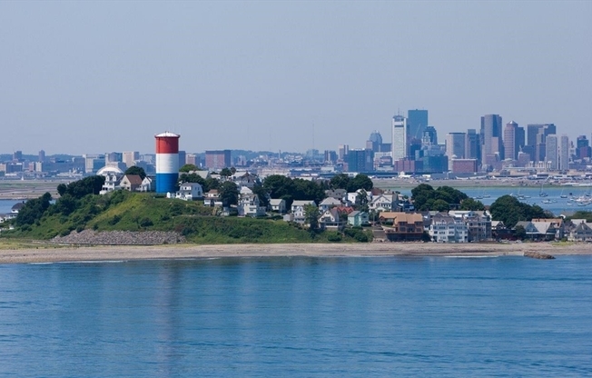 100 QUINCY AVE