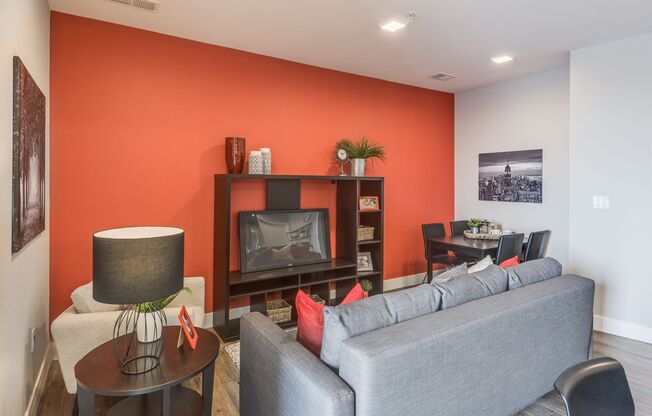 1 bed, 1 bath, 562 sqft, $1,595, Unit 403