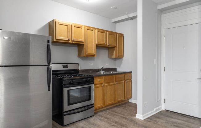 Studio, 1 bath, 278 sqft, $1,375, Unit 412