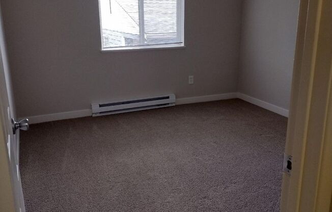 1 bed, 1 bath, 677 sqft, $1,445, Unit 050