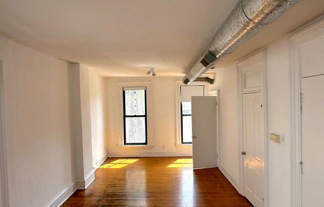 1806-1810 S. Jefferson