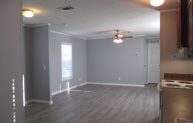 2 beds, 2 baths, $1,275