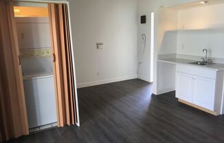 Studio, 1 bath, $848