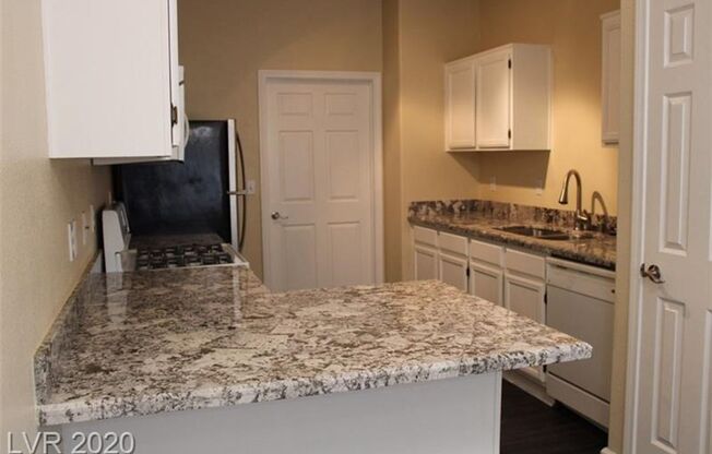 CUTE 3 BEDROOM TOWNHOME IN 89012 * COMING SOON *