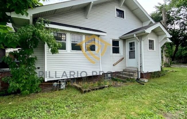 Brightwood, Craftsman Beauty, with 2 Bedrooms and 1 Bathroom Available NOW!