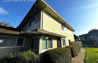 2224 PEACOCK PL