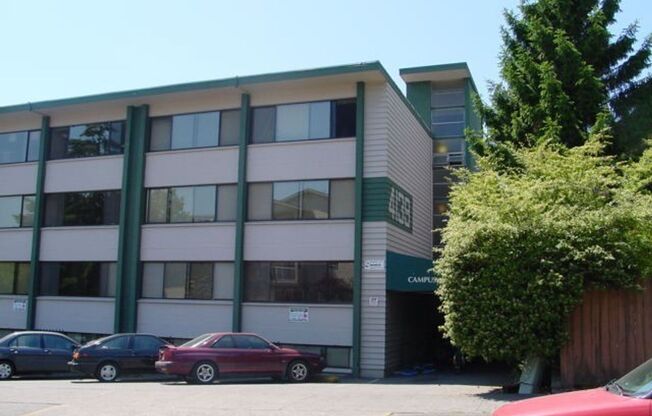 Studio, 1 bath, 302 sqft, $1,100, Unit 104