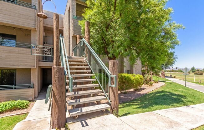 New Rental Listing in Scottsdale Springs Condominiums