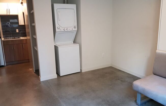 Studio, 1 bath, 244 sqft, $1,495, Unit 113 - Furnished