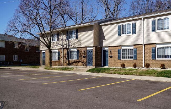 1 bed, 1 bath, 700 sqft, $899, Unit 806D