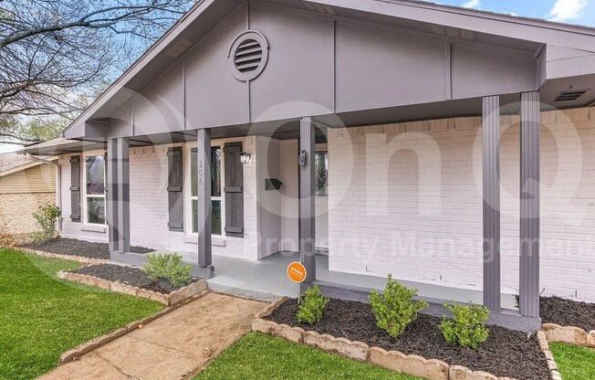306 WILDBRIAR DR