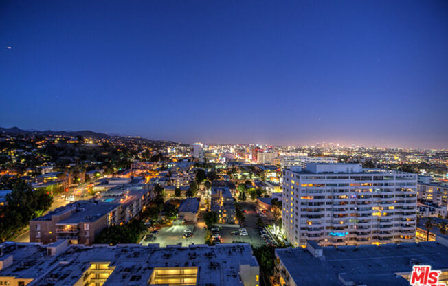 2 beds, 3 baths, 2,085 sqft, $7,250, Unit 1207