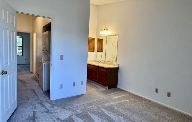 2 beds, 1 bath, $1,750