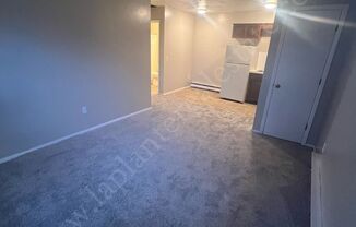 1 bed, 1 bath, 495 sqft, $650, Unit 1618 Milburn Ave- Rear