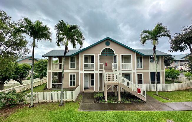 3 Bedroom / 2 Bath Townhouse in Iao Parkside!