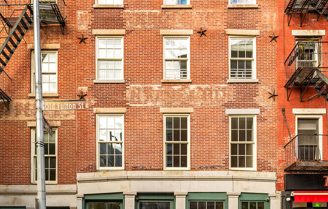 15 OLD FULTON ST