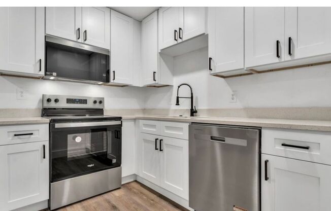 FIRST MONTH'S RENT COMPLETELY FREE MOVE-IN SPECIAL!!