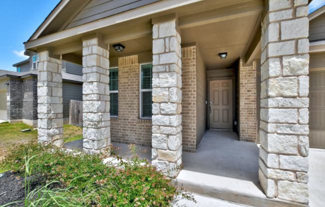 190 CRYSTAL RIV RD