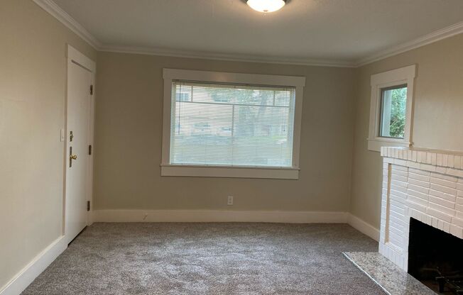 Studio, 1 bath, $1,900, Unit Unit 2