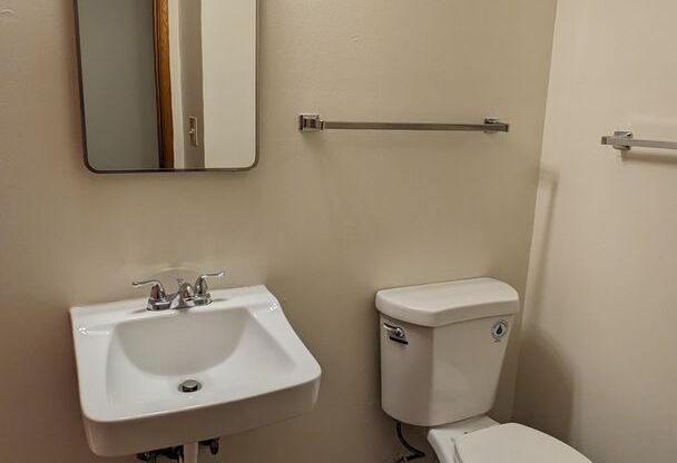 2 beds, 1 bath, 960 sqft, $1,445, Unit Tennessee-7433