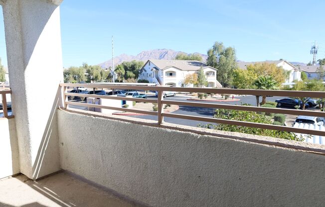 2 beds, 2 baths, $1,295