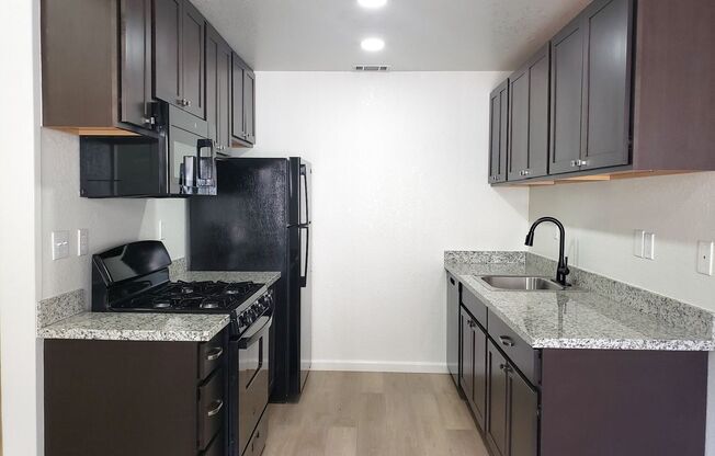 1 bed, 1 bath, 650 sqft, $1,829, Unit 212