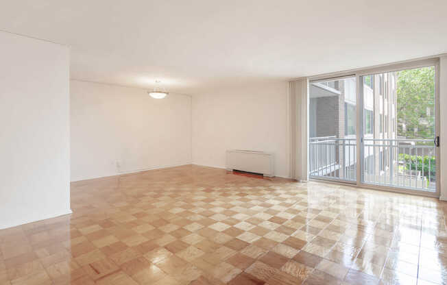 Living Room with Balcony and Parquet Flooring