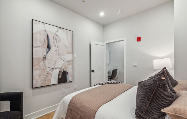 2 beds, 1 bath, 779 sqft, $1,750, Unit 105