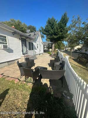 3 beds, 1 bath, 850 sqft, $2,800