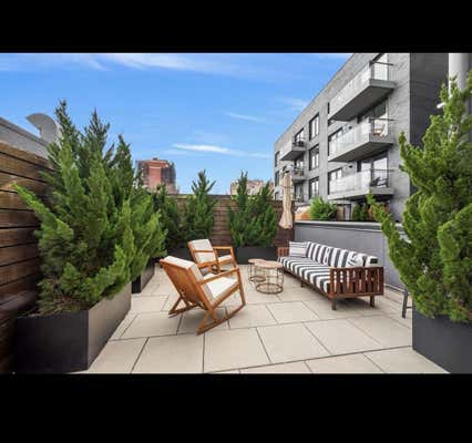 575 4 AVE