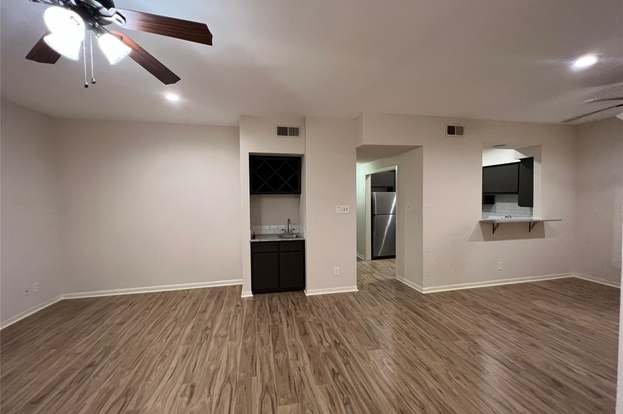 3200 Duval St #104