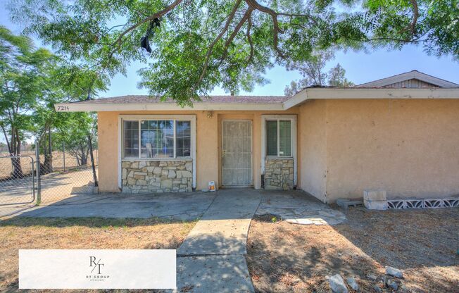 Spacious 4-Bedroom Home on Nearly 1 Acre – Fontana Unified School District