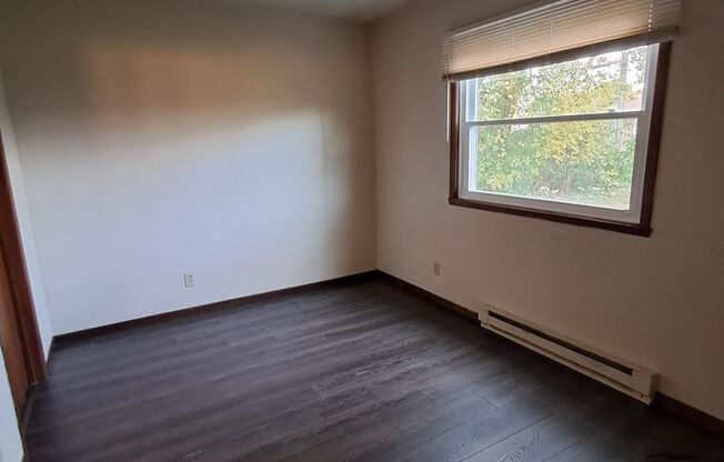 1 bed, 1 bath, $825, Unit 5