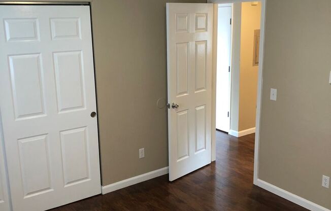 2 beds, 1 bath, 800 sqft, $1,400, Unit Mar1964