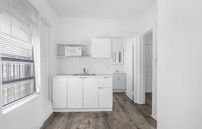 1011 Apartments
