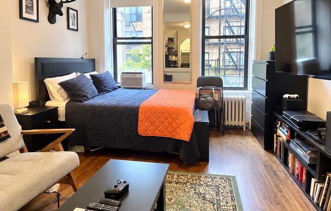 509 E 81 ST