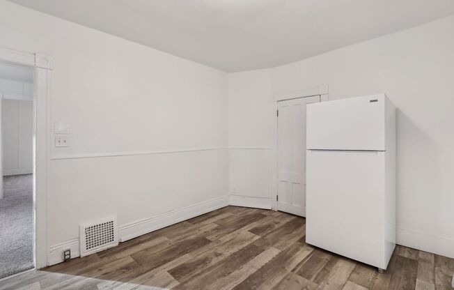 1 bed, 1 bath, $1,050, Unit Unit 1