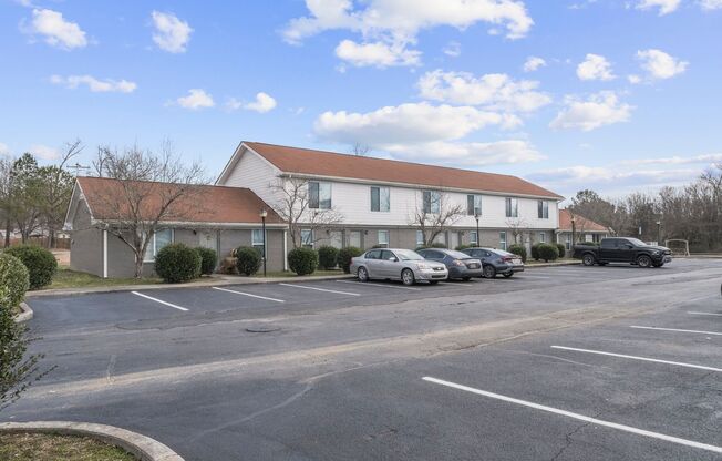 Parkview Apartments - Tullahoma, TN.