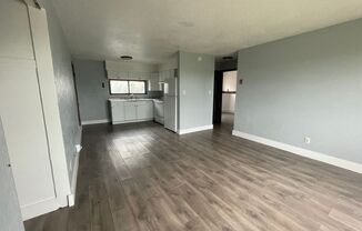 2 beds, 1 bath, 725 sqft, $475, Unit Unit 2