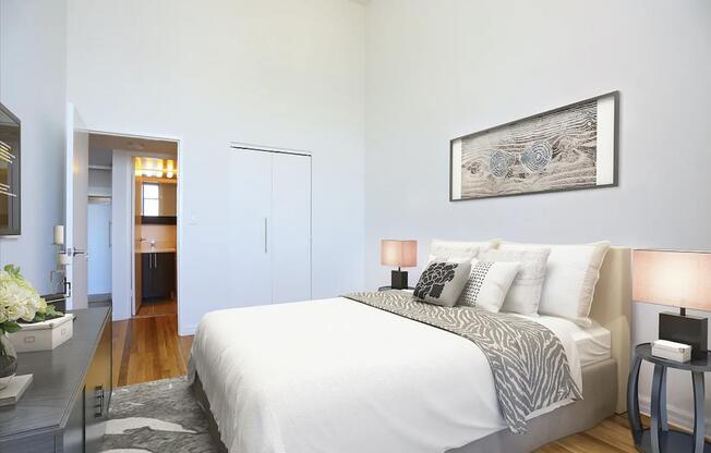 4 beds, 1 bath, 1,148 sqft, $8,615, Unit 5B