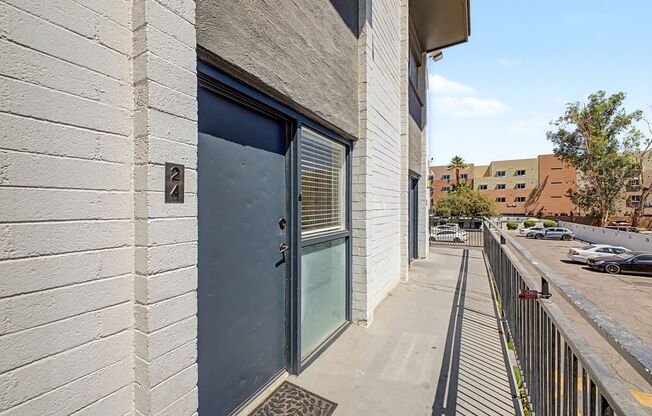 2 beds, 2 baths, 992 sqft, $1,595, Unit 24