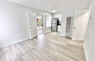 4241 Van Horne Ave #5