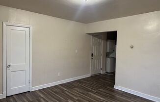 Cozy 1 BR/1 BA Apartment in Congress Heights!