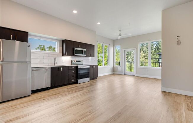 3 beds, 2 baths, 1,177 sqft, $2,349, Unit E340