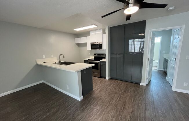 1 bed, 1 bath, 750 sqft, $2,260, Unit 0033