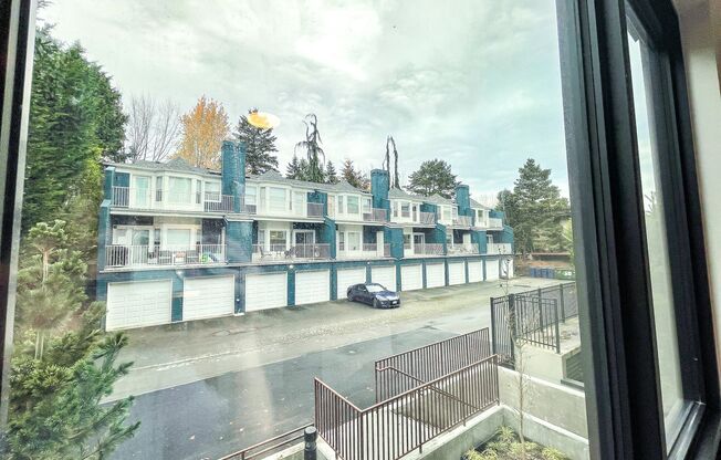 1 bed, 1 bath, 708 sqft, $3,295, Unit 406