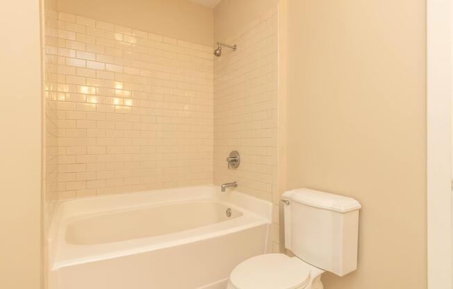 1 bed, 1 bath, 943 sqft, $1,479