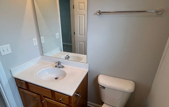 3 beds, 2 baths, $1,000, Unit 367D